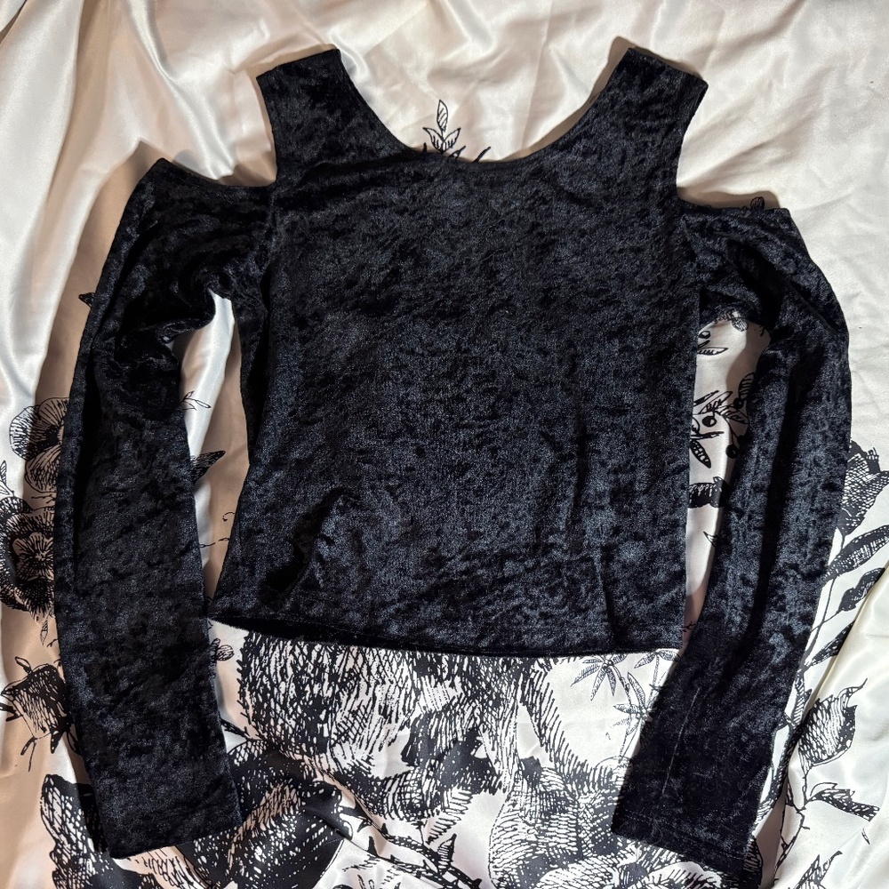 Morbid Threads Cropped Cutout Long Sleeve Velvety Top - SM